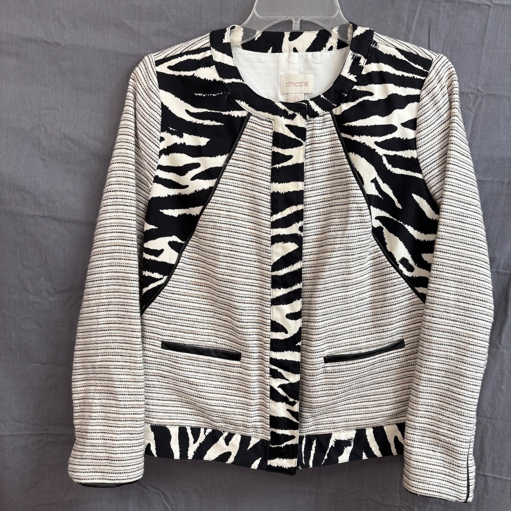 CHICOS Jacket Women's Size 0 Cream Snap Button Up Zebra Black Stripe